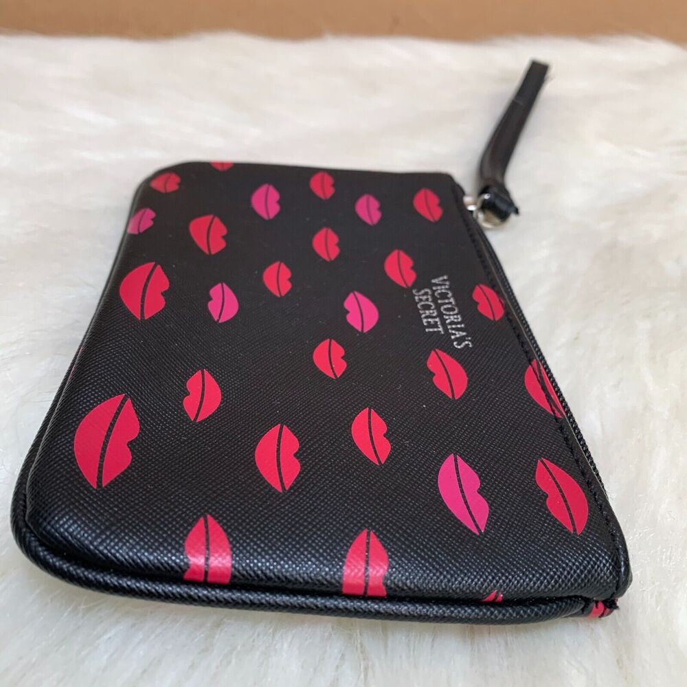 VICTORIA'S SECRET Black Faux Leather Wristlet with Pink & Red Lipstick Love Kiss - Picture 7 of 15